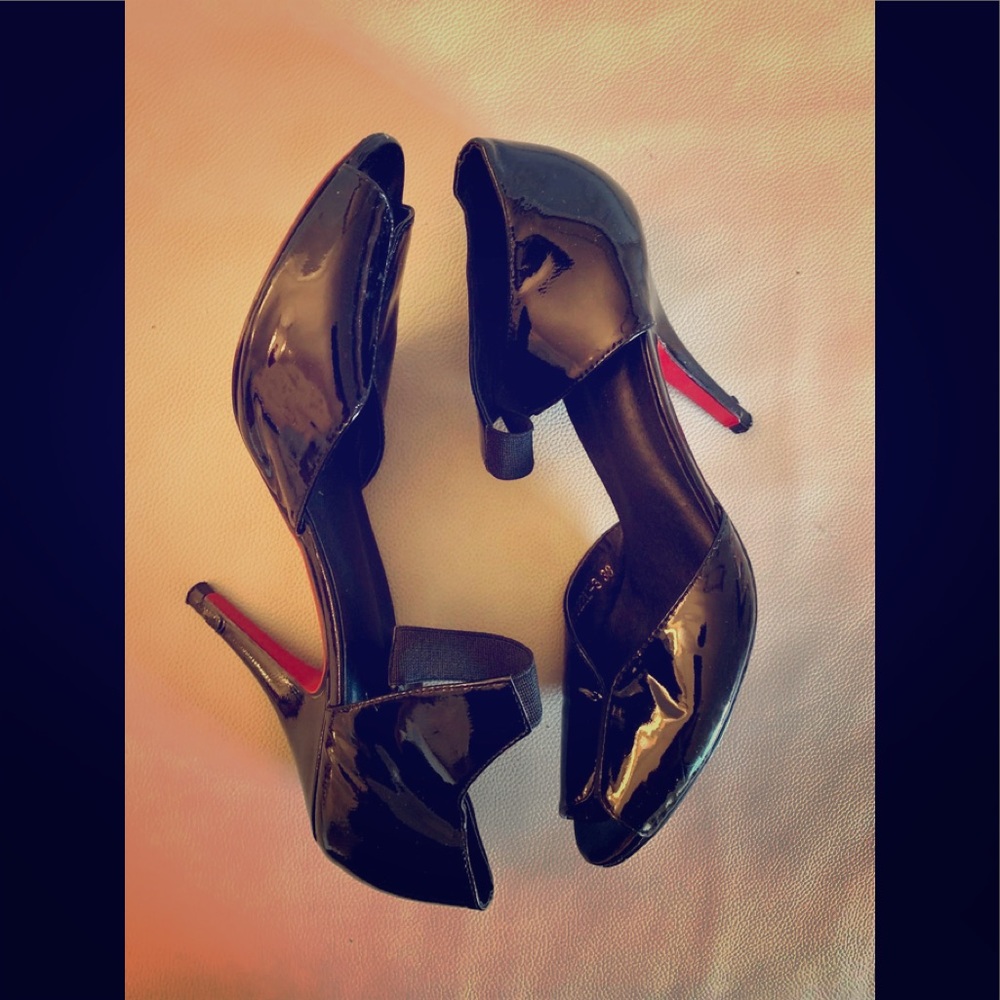 Patent leather red sole open toe heels!